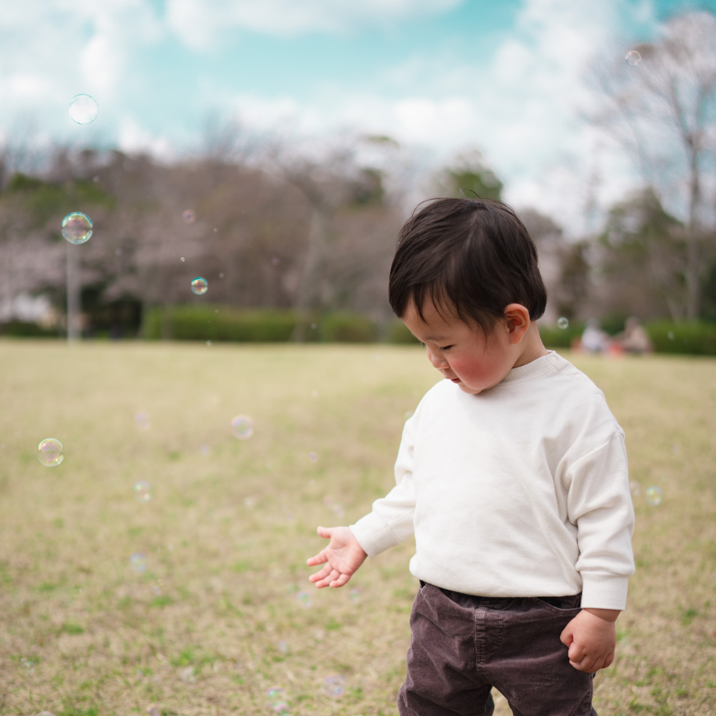 こどもの日の家族フォトとして残したい子どもの自然な表情